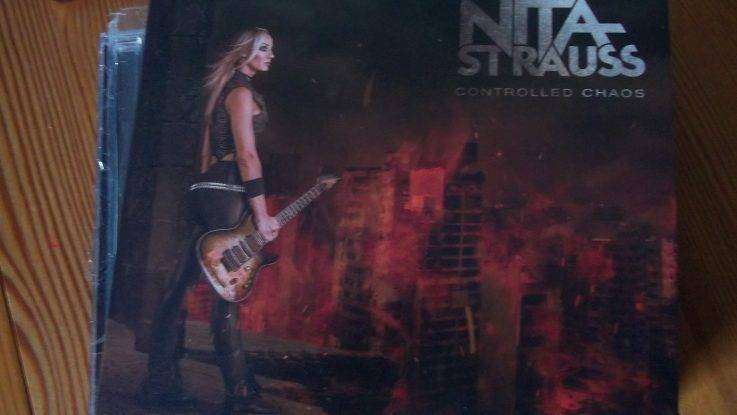 Nita Strauss : "Controlled Chaos" Digipack CD 16th November 2018 Sumerian Records.
